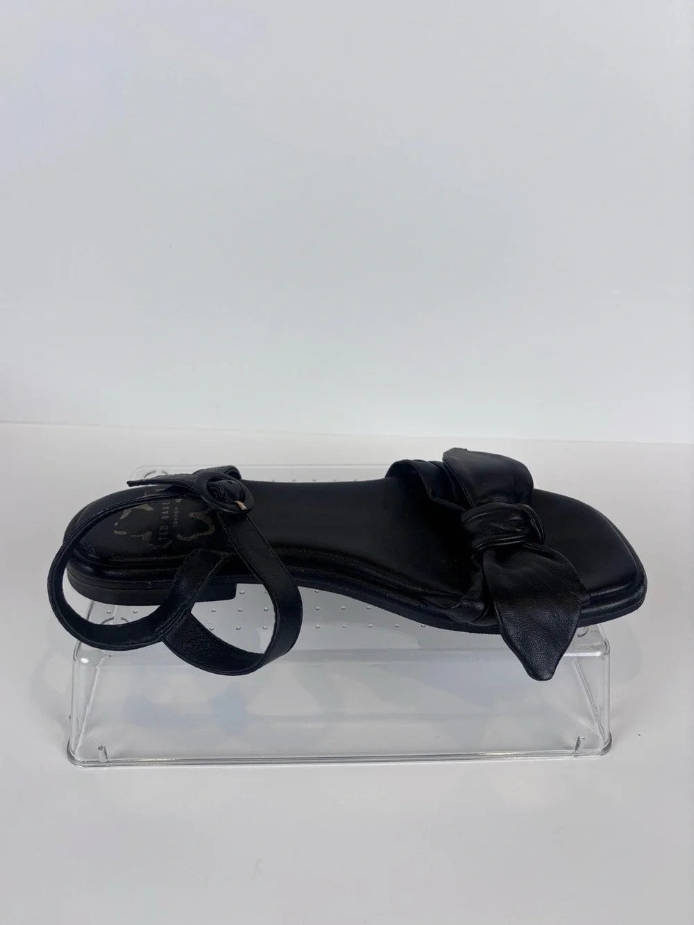 Ted Baker London Halah Black Leather Bow Flat Sandals Sz 6